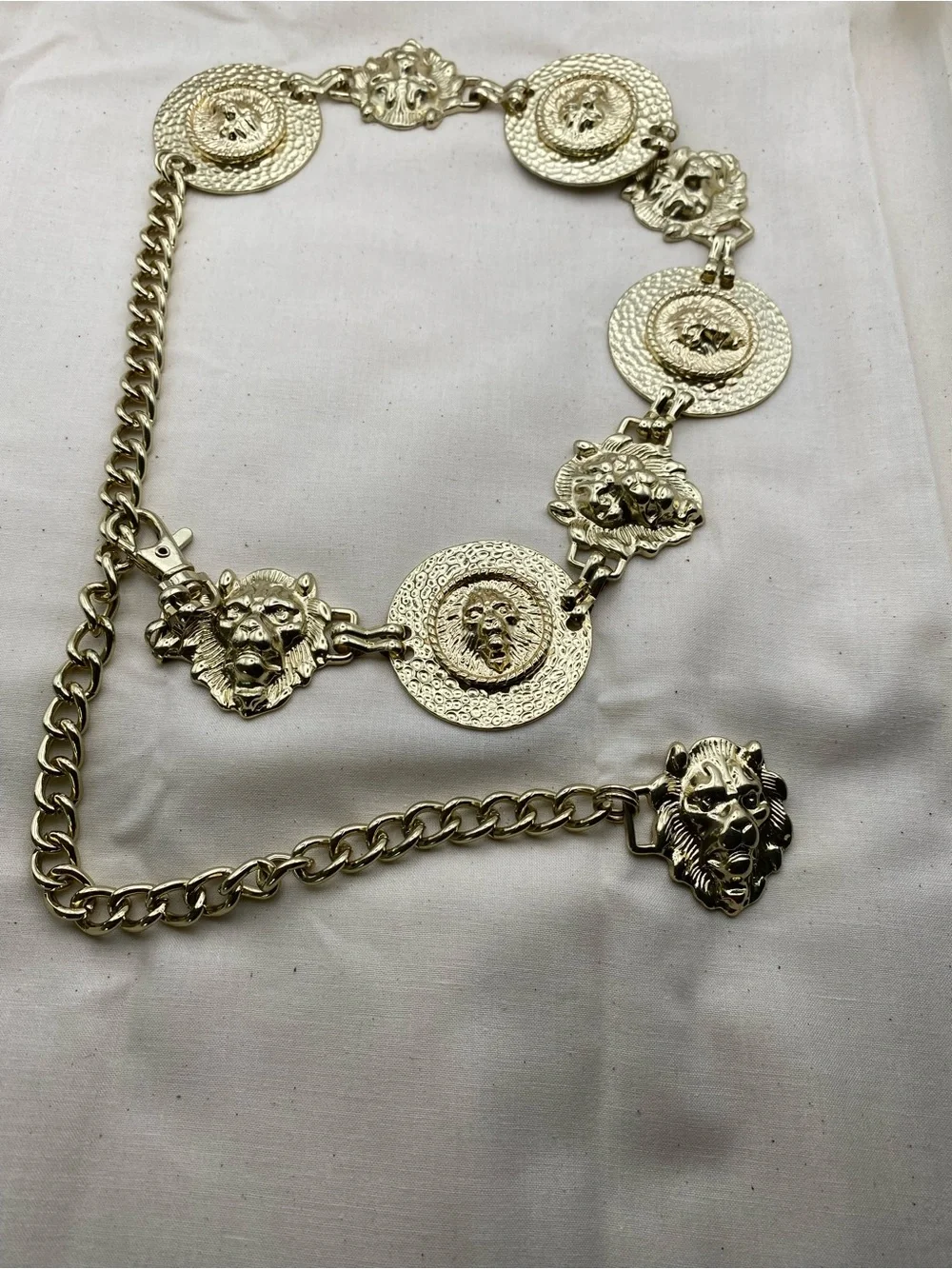 Vintage Gold Lion Medallion Chain Belt